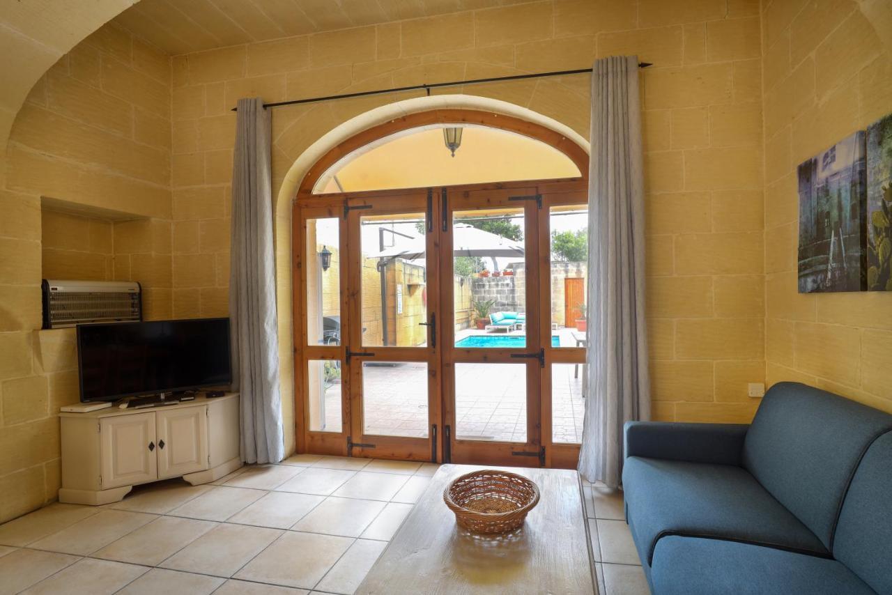 Superb Maltese Farmhouse With Private Pool Villa วิกตอเรีย ภายนอก รูปภาพ