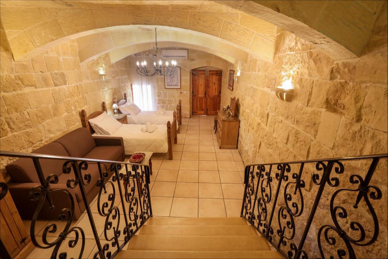 Superb Maltese Farmhouse With Private Pool Villa วิกตอเรีย ภายนอก รูปภาพ