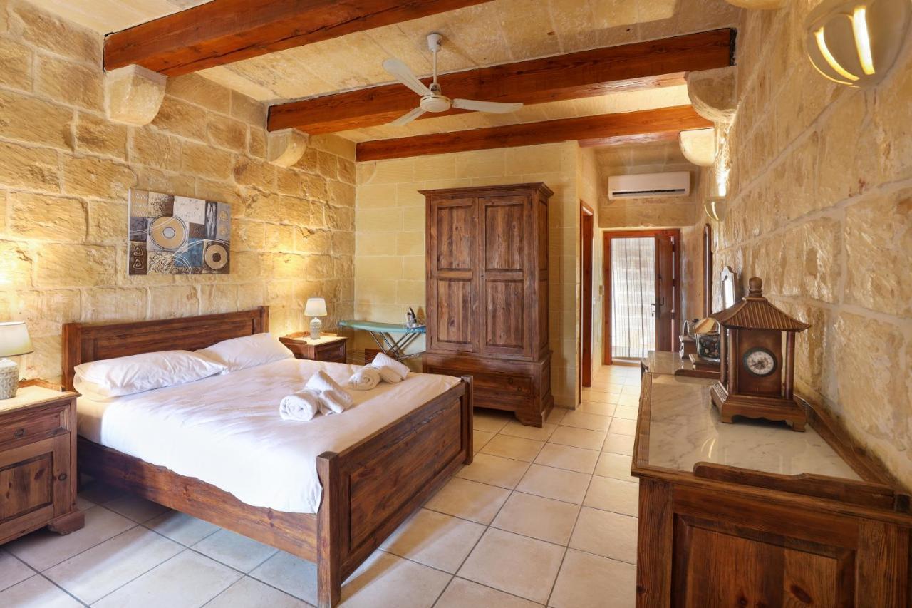 Superb Maltese Farmhouse With Private Pool Villa วิกตอเรีย ภายนอก รูปภาพ