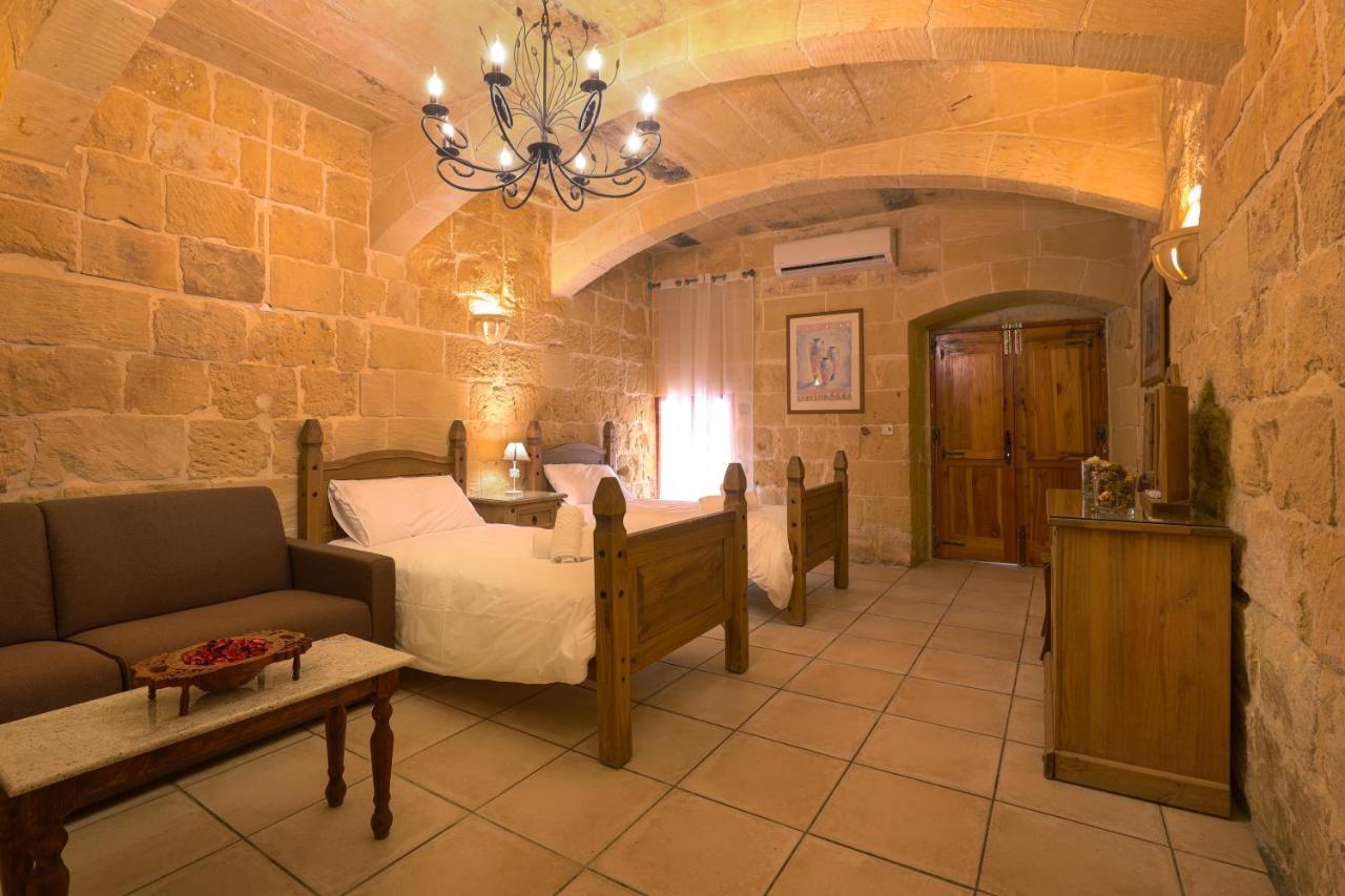 Superb Maltese Farmhouse With Private Pool Villa วิกตอเรีย ภายนอก รูปภาพ